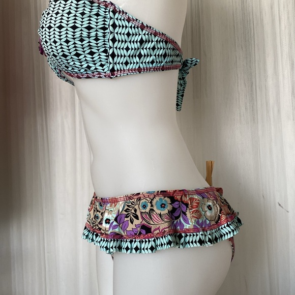 Cosita Linda colourful bikini! Bandeau Size L. Bottom Size XL. Ruffle, beads - Picture 5 of 13